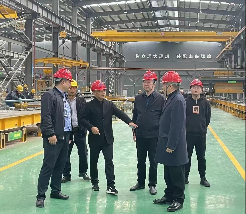 浙江省建筑業(yè)管理總站調(diào)研組蒞臨國(guó)華遠(yuǎn)合指導(dǎo)